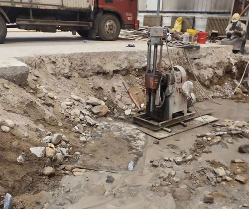 石河子乡公路下沉压浆